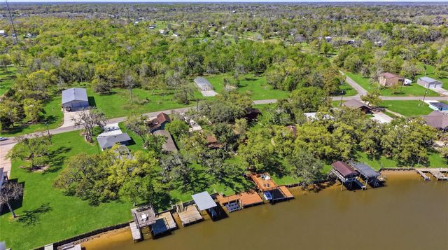 6674 County Road 659, Brazoria, TX 77422