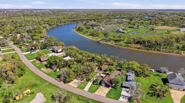 6674 County Road 659, Brazoria, TX 77422