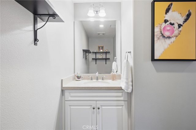 521 S Kroeger, Anaheim, CA 92805