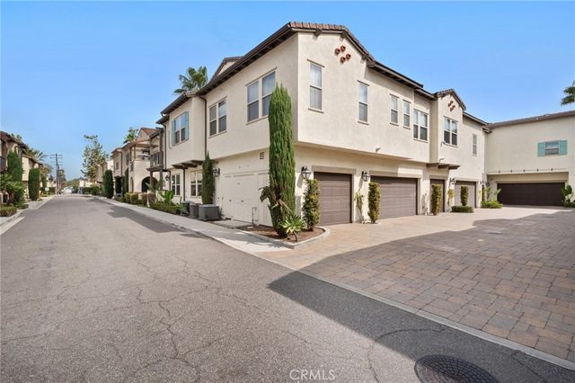 521 S Kroeger, Anaheim, CA 92805