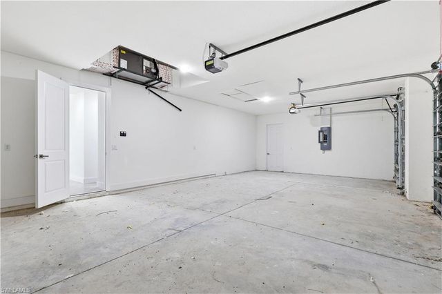 1119 NW 28th PL, Cape Coral, FL 33993