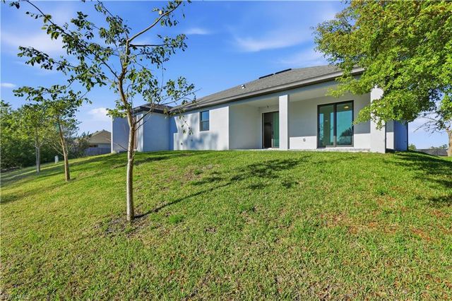 1119 NW 28th PL, Cape Coral, FL 33993