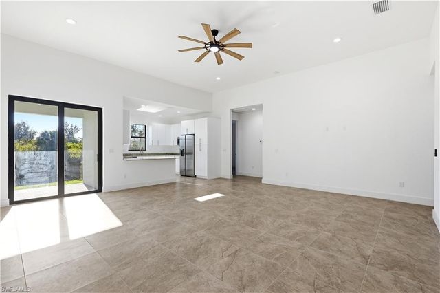 1119 NW 28th PL, Cape Coral, FL 33993