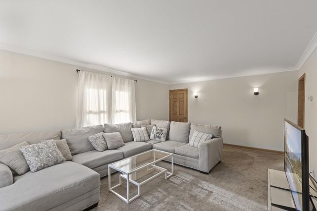 4625 Oliver Avenue N, Minneapolis, MN 55412