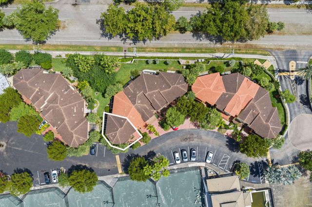 2978 Deer Creek Country Club Boulevard, Deerfield Beach, FL 33442
