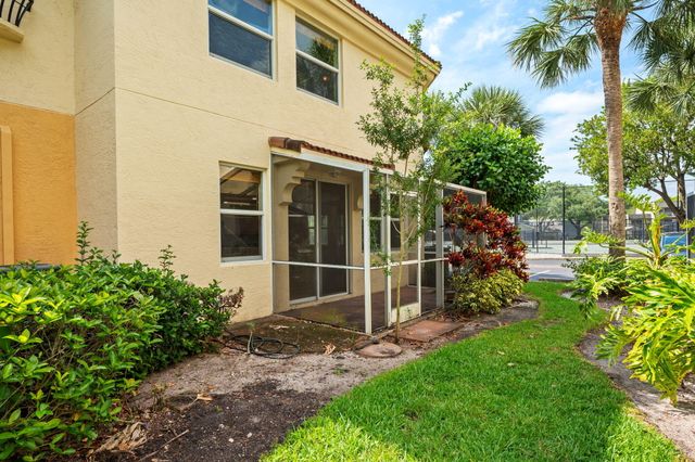 2978 Deer Creek Country Club Boulevard, Deerfield Beach, FL 33442