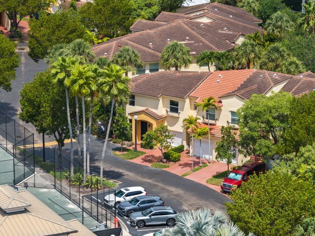 2978 Deer Creek Country Club Boulevard, Deerfield Beach, FL 33442