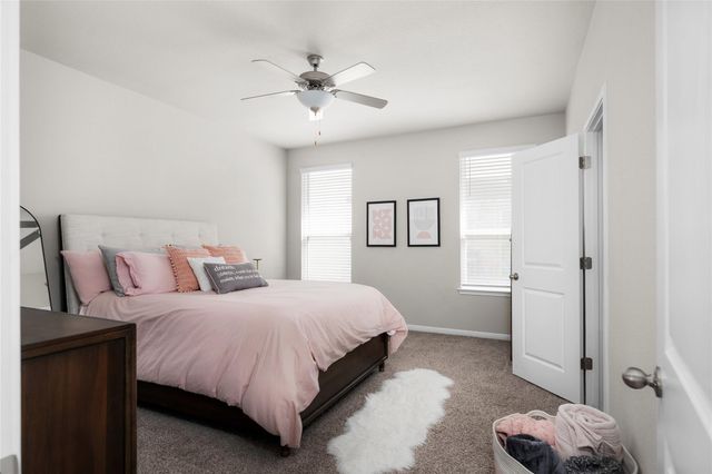 236 Lost Mine Peak LN, Dripping Springs, TX 78620