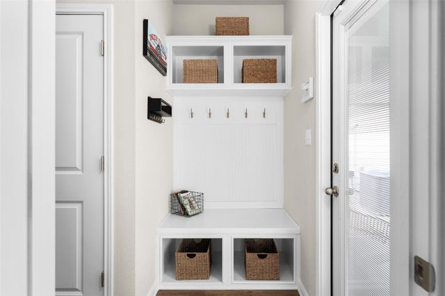 236 Lost Mine Peak LN, Dripping Springs, TX 78620