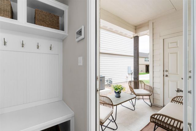 236 Lost Mine Peak LN, Dripping Springs, TX 78620