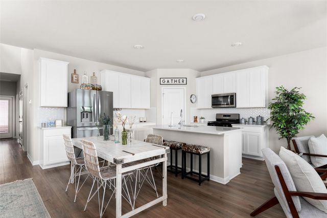 236 Lost Mine Peak LN, Dripping Springs, TX 78620