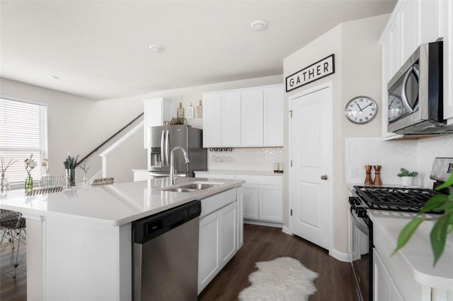 236 Lost Mine Peak LN, Dripping Springs, TX 78620