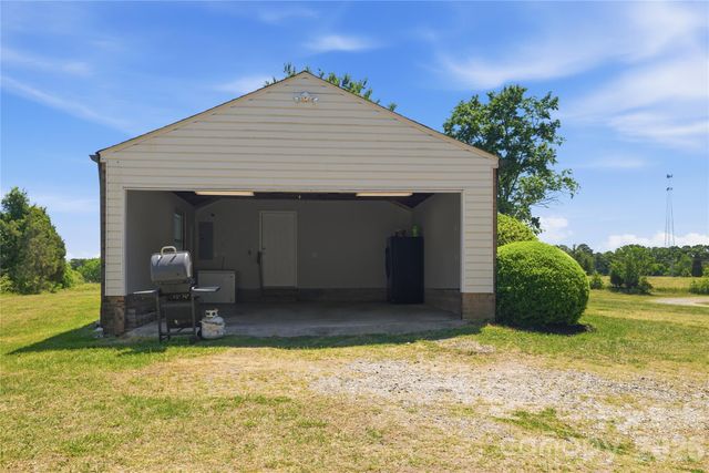 1333 Eufola Road, Statesville, NC 28677