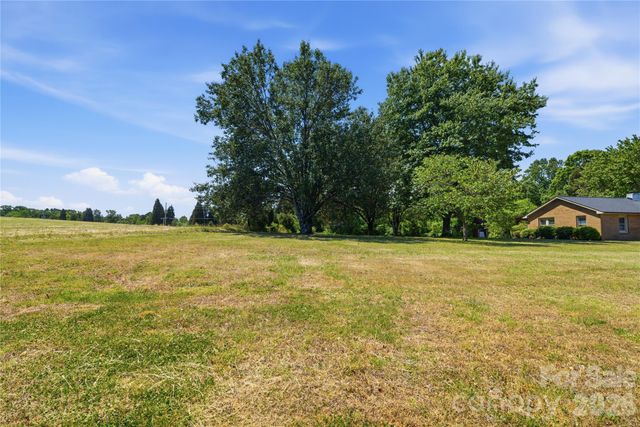 1333 Eufola Road, Statesville, NC 28677