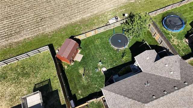 19204 Corbyn Lane, Smithville, MO 64089