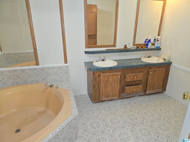2198 COOSA COUNTY ROAD 29, Rockford, AL 35136