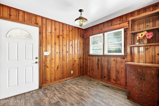 803 Pinetree Drive, New Bern, NC 28562