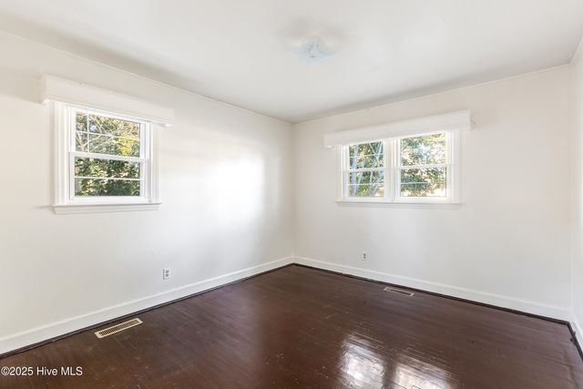 803 Pinetree Drive, New Bern, NC 28562