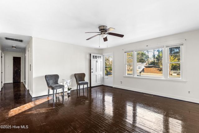 803 Pinetree Drive, New Bern, NC 28562