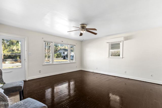 803 Pinetree Drive, New Bern, NC 28562