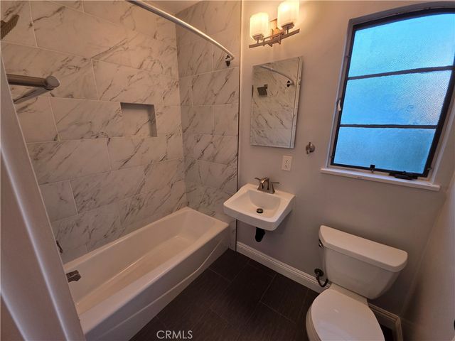 581 Levering Avenue 581, Westwood Century City, CA 90024