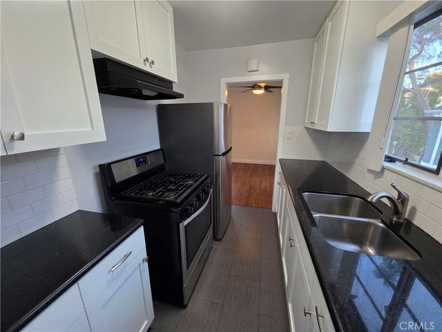 581 Levering Avenue 581, Westwood Century City, CA 90024