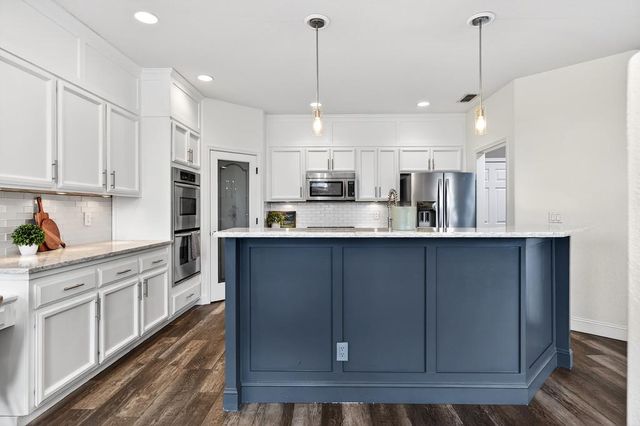 3329 Bonaire Rd, West Sacramento, CA 95691