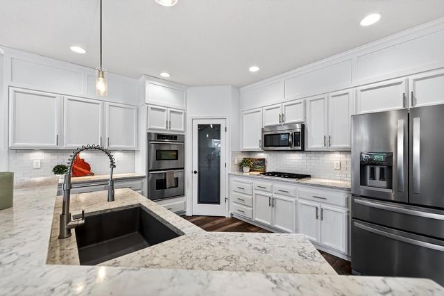 3329 Bonaire Rd, West Sacramento, CA 95691