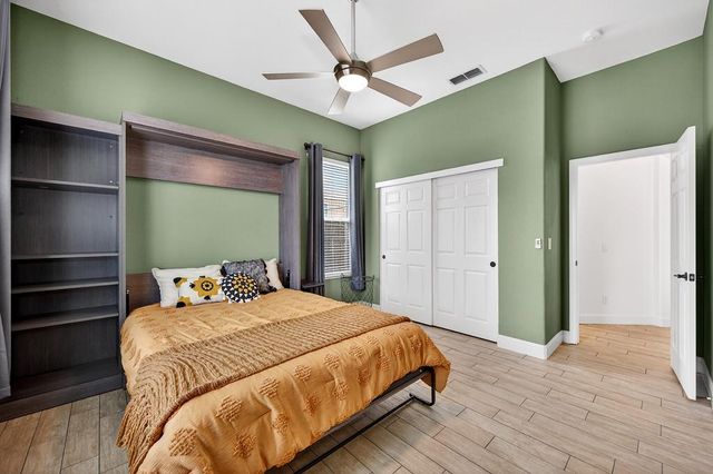 3329 Bonaire Rd, West Sacramento, CA 95691