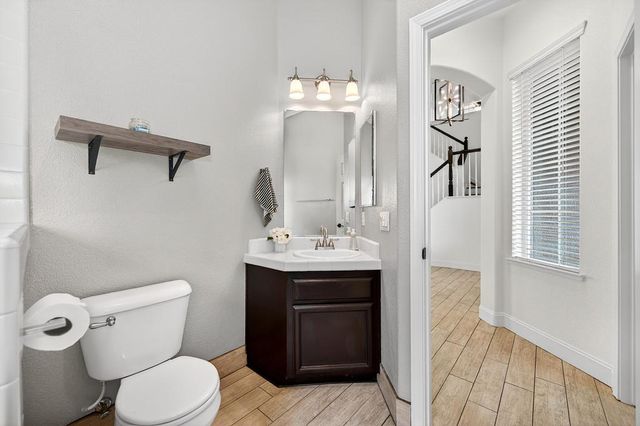 3329 Bonaire Rd, West Sacramento, CA 95691