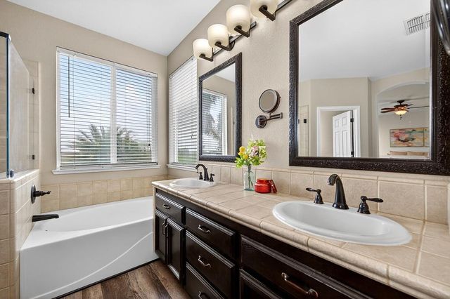 3329 Bonaire Rd, West Sacramento, CA 95691