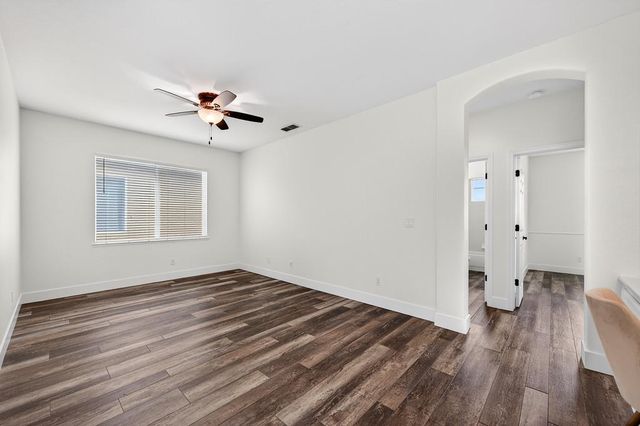 3329 Bonaire Rd, West Sacramento, CA 95691