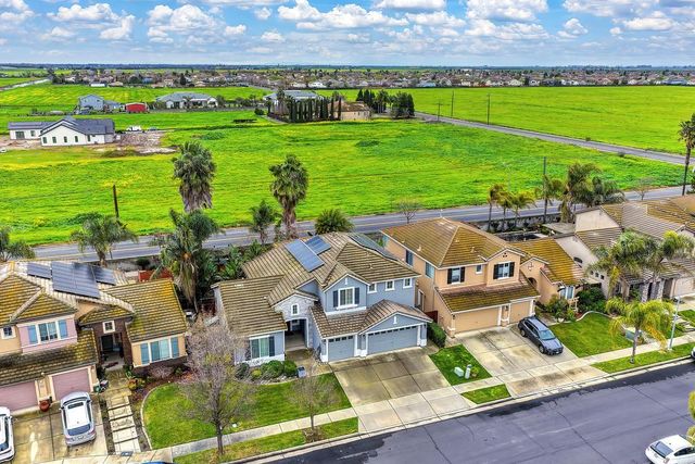 3329 Bonaire Rd, West Sacramento, CA 95691