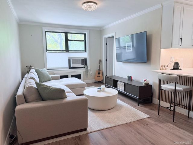 83-85 Woodhaven Boulevard 2E, Woodhaven, NY 11421