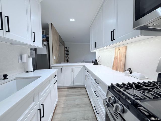 83-85 Woodhaven Boulevard 2E, Woodhaven, NY 11421
