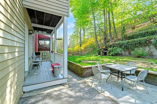 40 Tanager St, Arlington, MA 02476