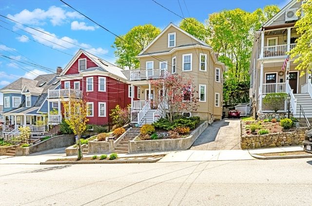 40 Tanager St, Arlington, MA 02476