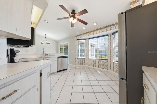 8013 SW 108TH LOOP, Ocala, FL 34481