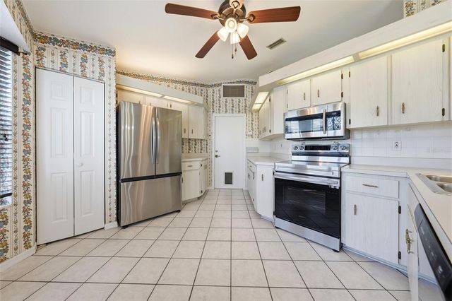 8013 SW 108TH LOOP, Ocala, FL 34481