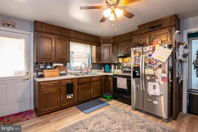 42 ADAMS ST, Reading, PA 19608