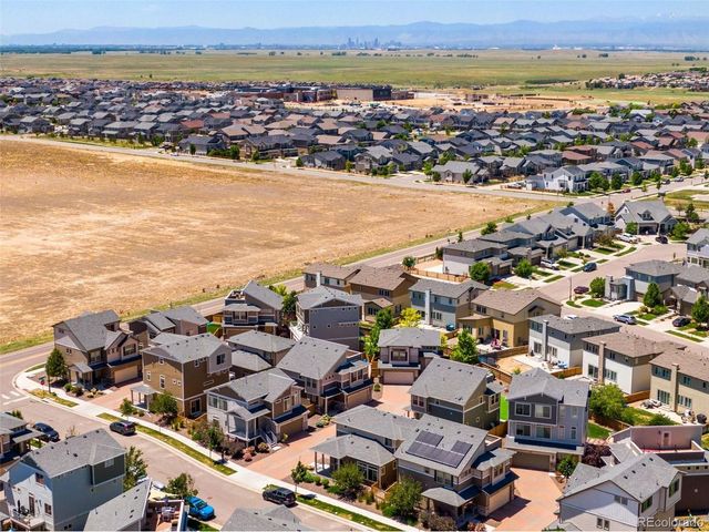10041 Yampa Ct, Commerce City, CO 80022