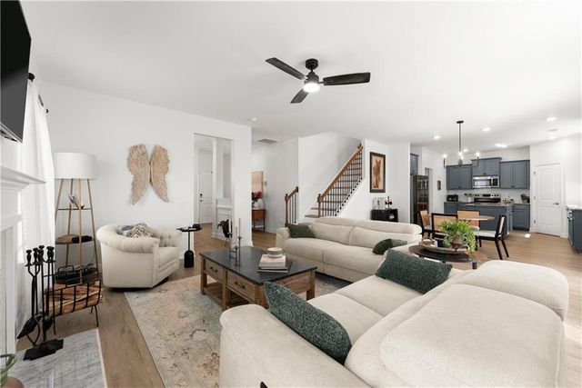 6064 Creekside View Lane, Clermont, GA 30527