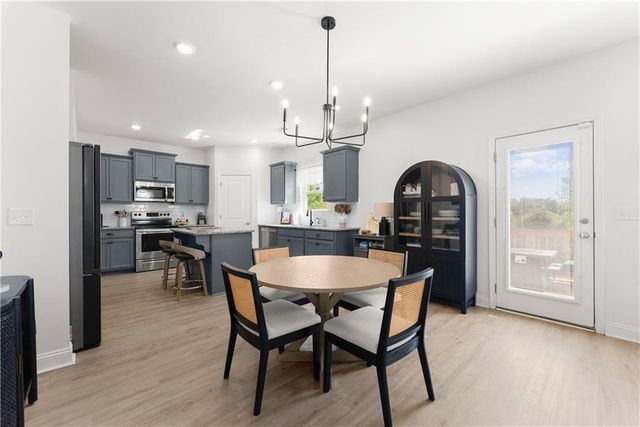 6064 Creekside View Lane, Clermont, GA 30527