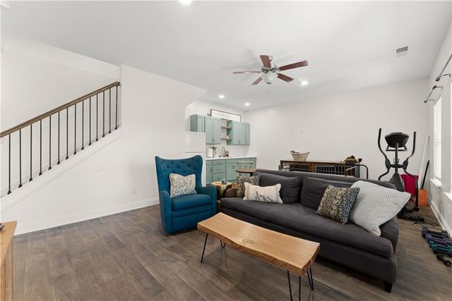 6064 Creekside View Lane, Clermont, GA 30527