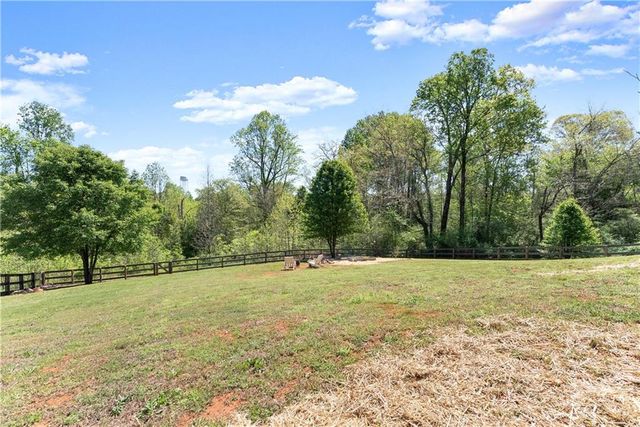 6064 Creekside View Lane, Clermont, GA 30527