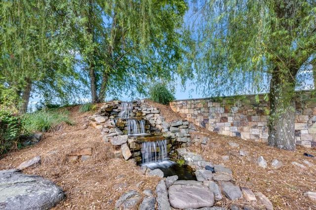 6064 Creekside View Lane, Clermont, GA 30527