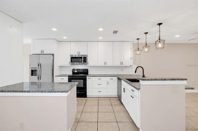 1203 HENDREN DRIVE, Orlando, FL 32807