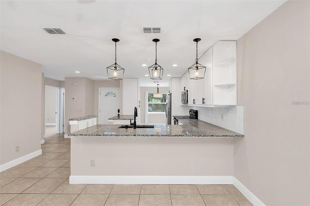 1203 HENDREN DRIVE, Orlando, FL 32807