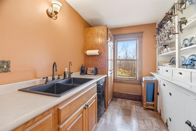 N3512 COUNTY ROAD D, New London, WI 54961