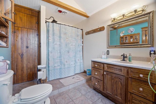 N3512 COUNTY ROAD D, New London, WI 54961